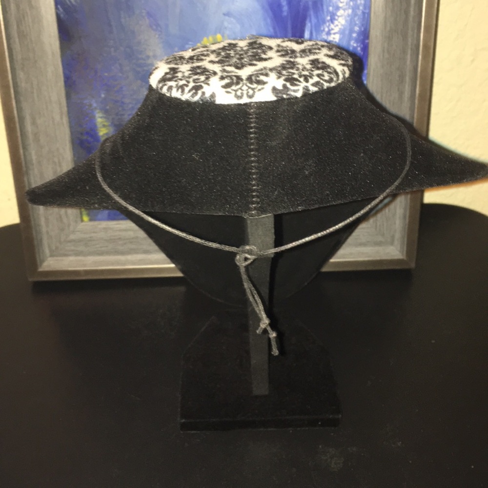 Shell π Choker - Picture 5 of 5